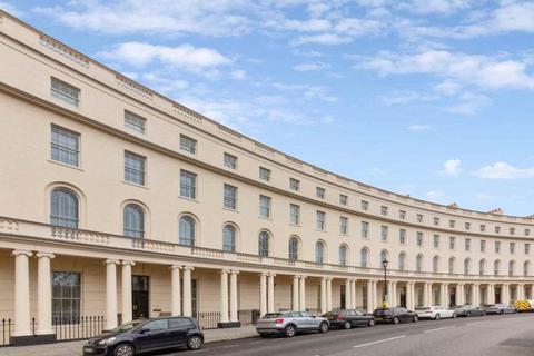 1 bedroom apartment to rent, Park Crescent, London W1B