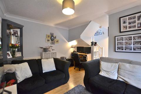 1 bedroom end of terrace house for sale, Hanbury Way, Camberley GU15
