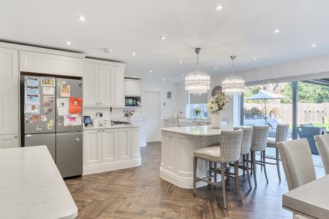 5 bedroom detached house for sale, High Road, Byfleet, KT14