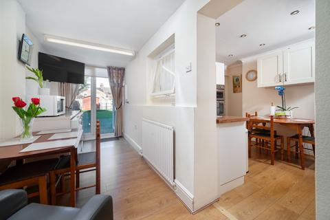 undefined, London, NW2 1HR NW2