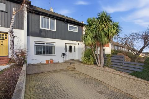 3 bedroom terraced house for sale, 26 Lady Nairne Crescent, Edinburgh, EH8