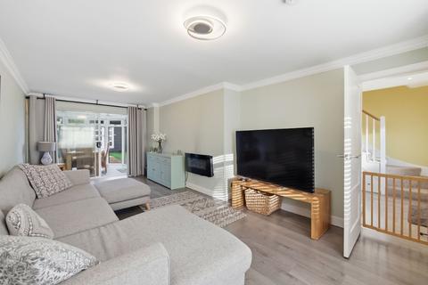 3 bedroom terraced house for sale, 26 Lady Nairne Crescent, Edinburgh, EH8