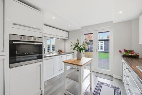 3 bedroom terraced house for sale, 26 Lady Nairne Crescent, Edinburgh, EH8