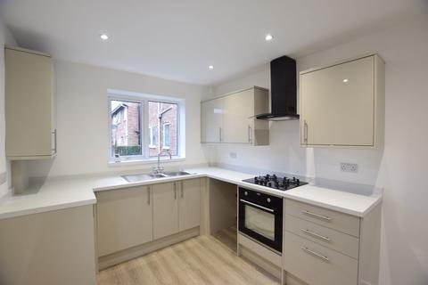 2 bedroom semi-detached house to rent, Malvern Gardens, Gateshead, NE11