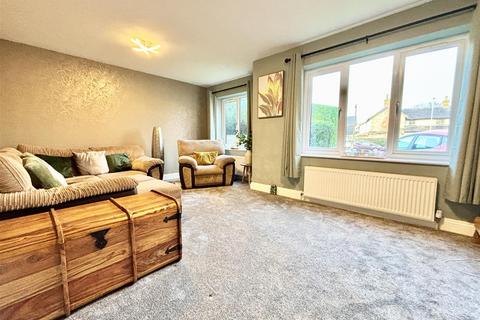 3 bedroom semi-detached house for sale, Ash Tree Grove, Kippax, Leeds