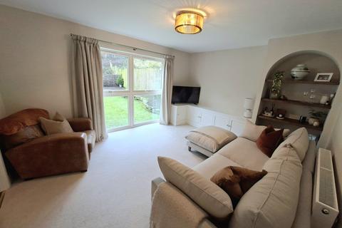 4 bedroom detached house for sale, Green Lane, Wharncliffe Side, S35