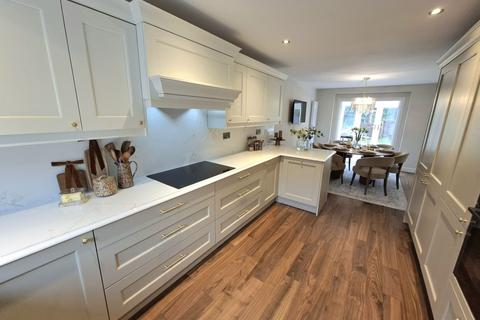 4 bedroom detached house for sale, Green Lane, Wharncliffe Side, S35