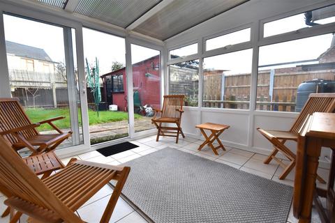 3 bedroom chalet for sale, Parklands, Rochford