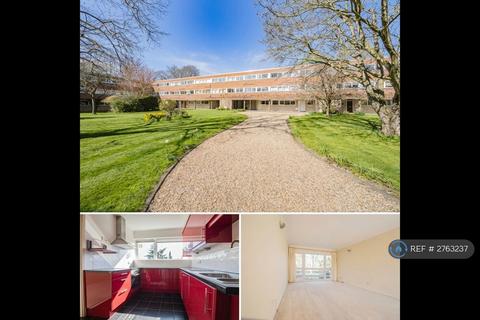 3 bedroom flat to rent, Gilmerton Court, Cambridge, CB2