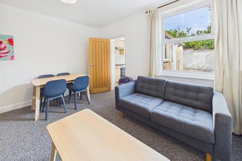 4 bedroom terraced house to rent, Avondale Road, Bath, Bath and North East Somerset, BA1