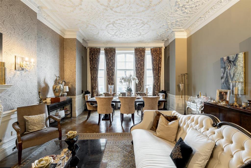 Maskells-Flat 22, Albert Hall Mansions-12 Hi.jpg