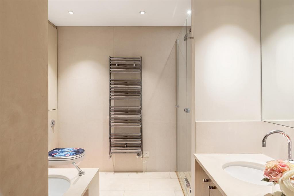 Maskells-Flat 22, Albert Hall Mansions-35 Hi.jpg