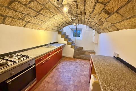 2 bedroom terraced house for sale, Hebden Bridge Road, Oxenhope, Keighley, BD22