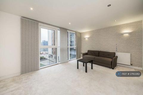 2 bedroom flat to rent, Oceanis Apartments, London, E16