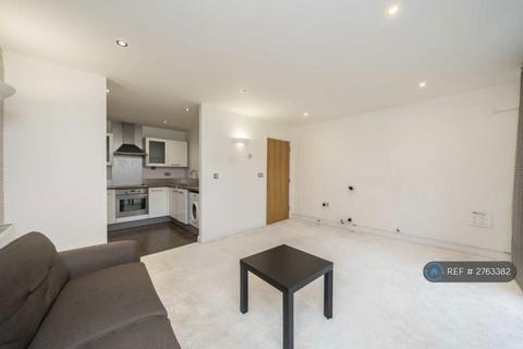 2 bedroom flat to rent, Oceanis Apartments, London, E16