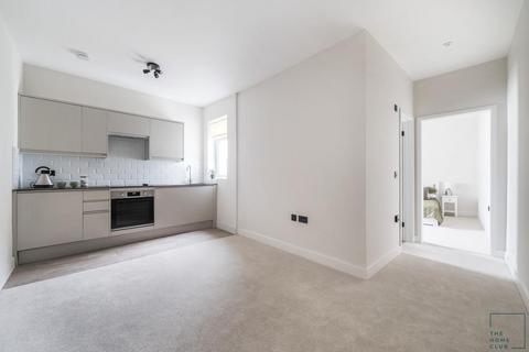 undefined, High Street, Aldershot GU12