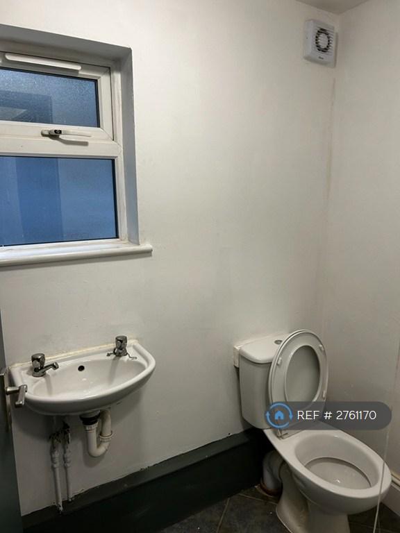 Ground Floor Wc