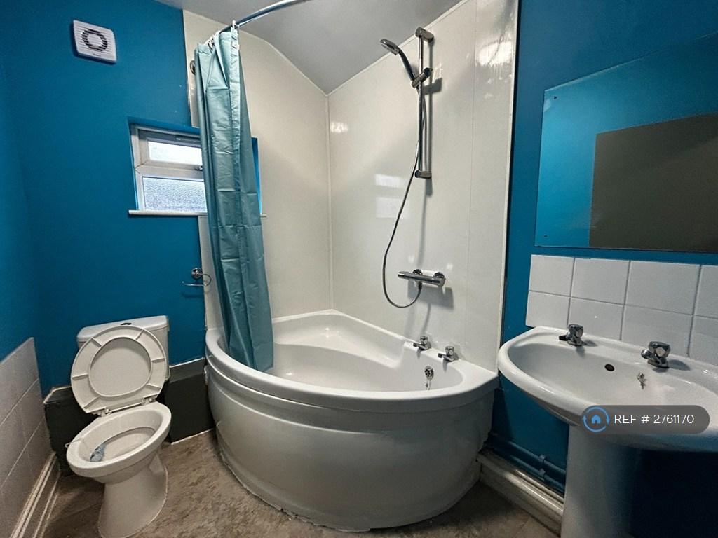 First Floor Shared Bathroom