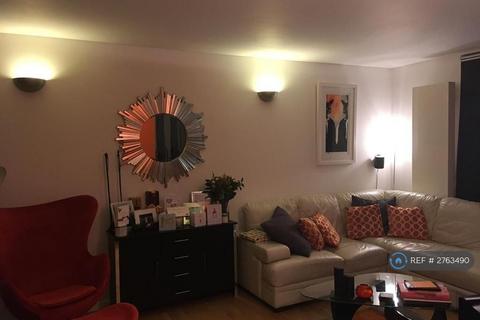 2 bedroom flat to rent, Becquerel Court, London, SE10