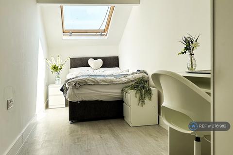 2 bedroom flat to rent, Fairfield, Liverpool, L6