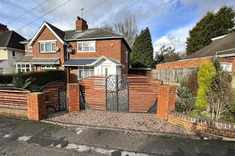 3 bedroom semi-detached house to rent, Beeches Road, Walsall
