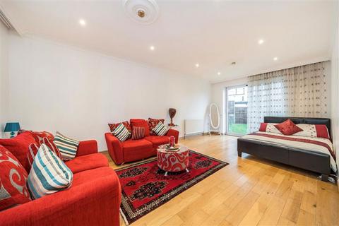 5 bedroom house for sale, Moordown, London SE18
