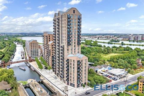 1 bedroom apartment for sale, Hale Wharf, Ferry Lane, London, N17