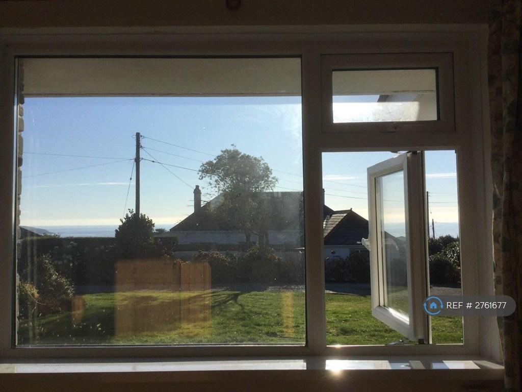 View From Front Bedroom Windie