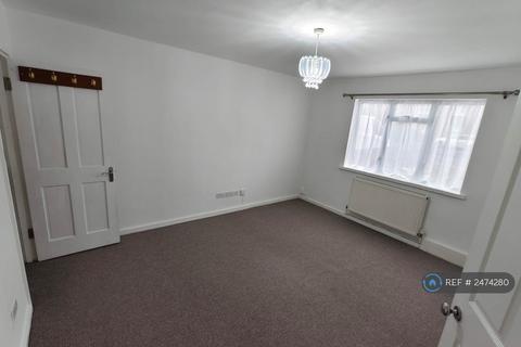 3 bedroom terraced house to rent, Whatley Avenue, London, SW20