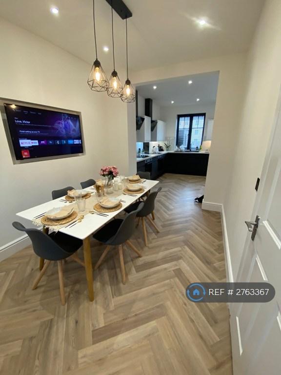 Communal Kitchen