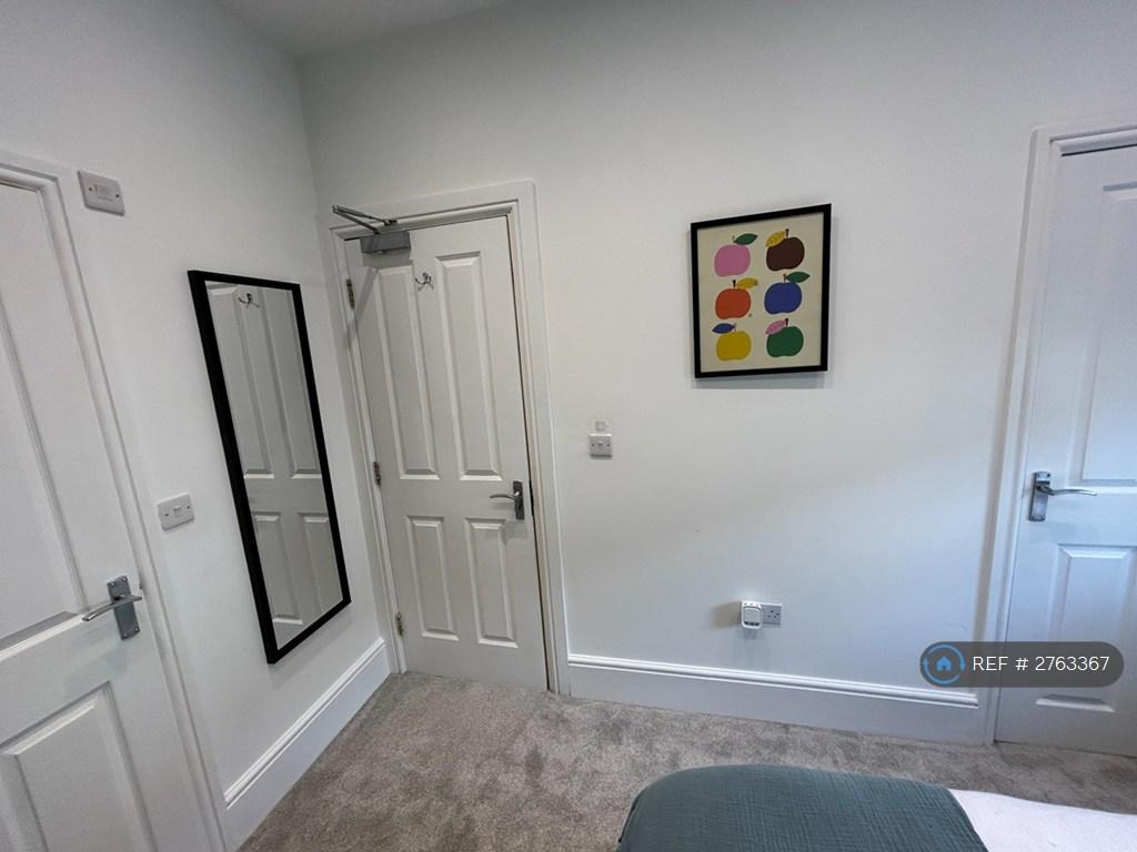 Room 1