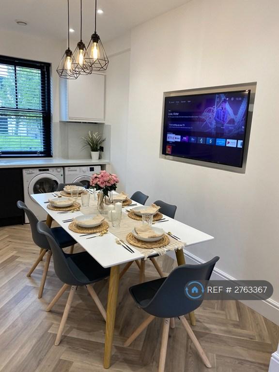 Communal Kitchen Dining Area
