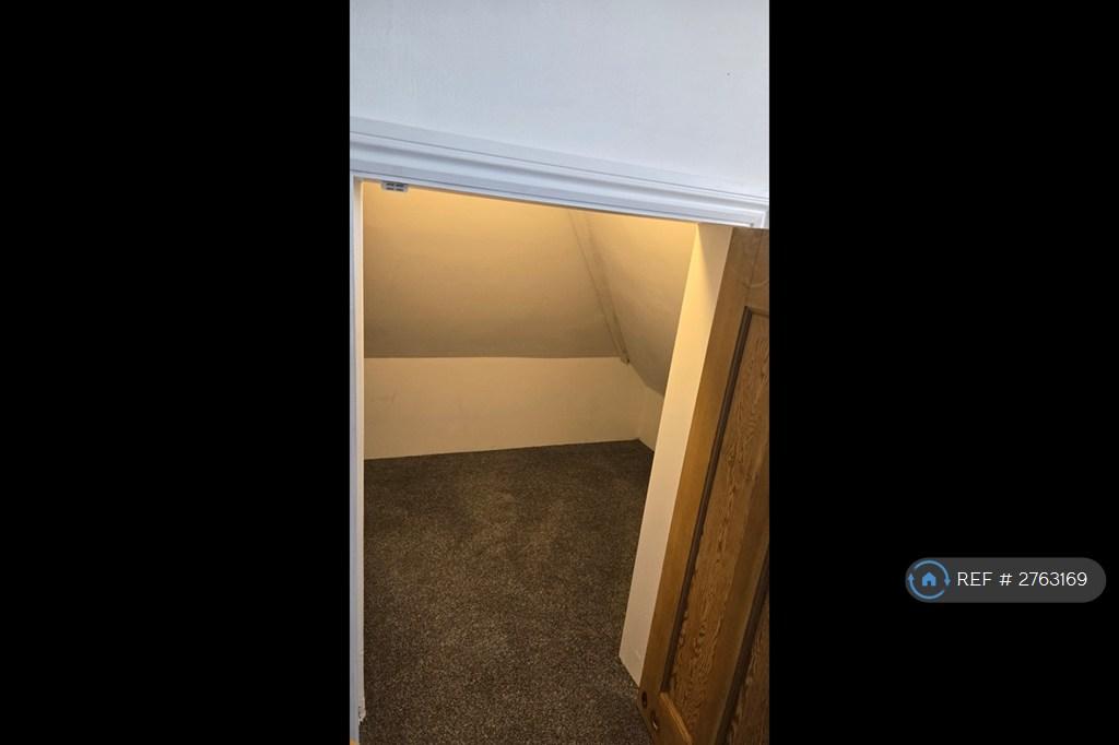 Room 2 Storage