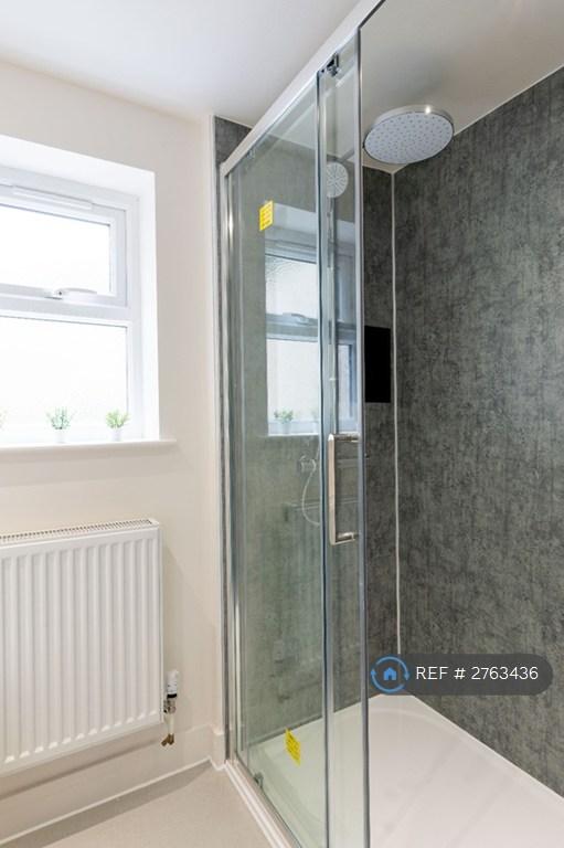 Bed 5 Ensuite