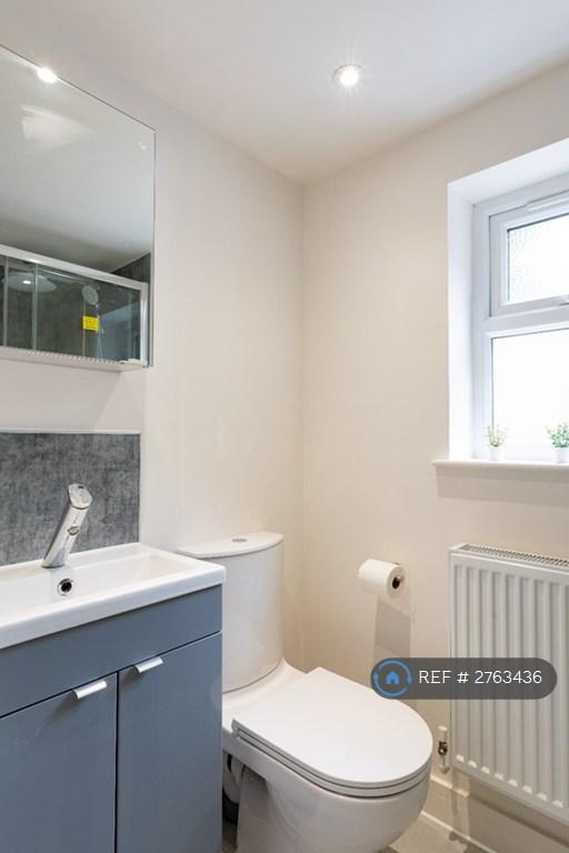 Bed 5 Ensuite