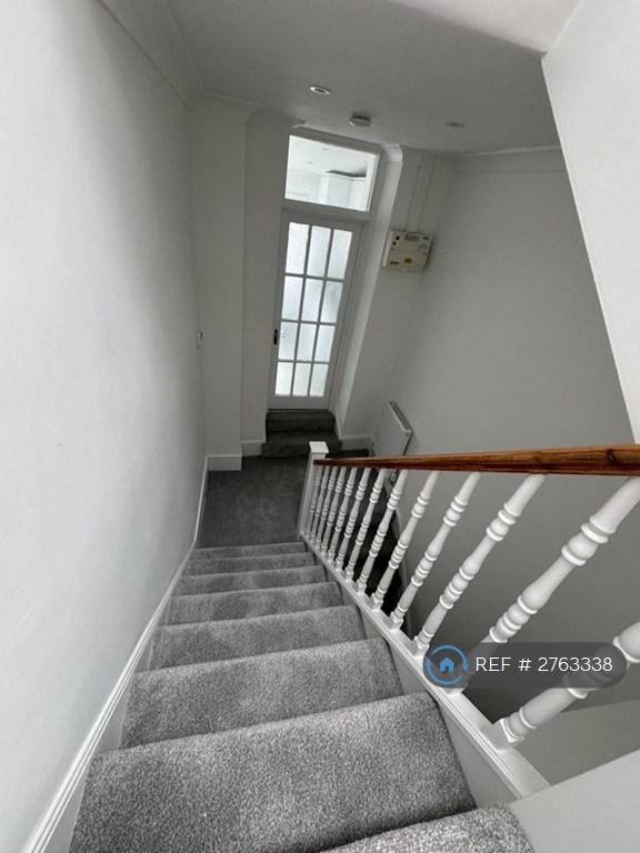 Hallway Down To Kitchen Level