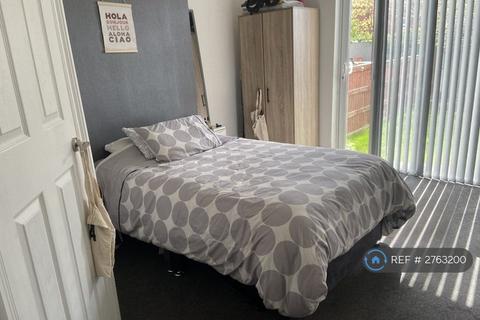1 bedroom in a house share to rent, Barton Road, Liverpool, L9