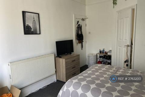 1 bedroom in a house share to rent, Barton Road, Liverpool, L9