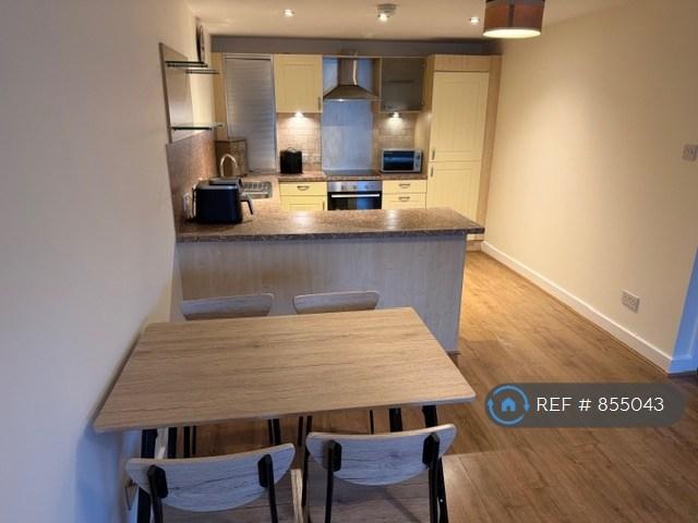 Kitchen/Dining Area