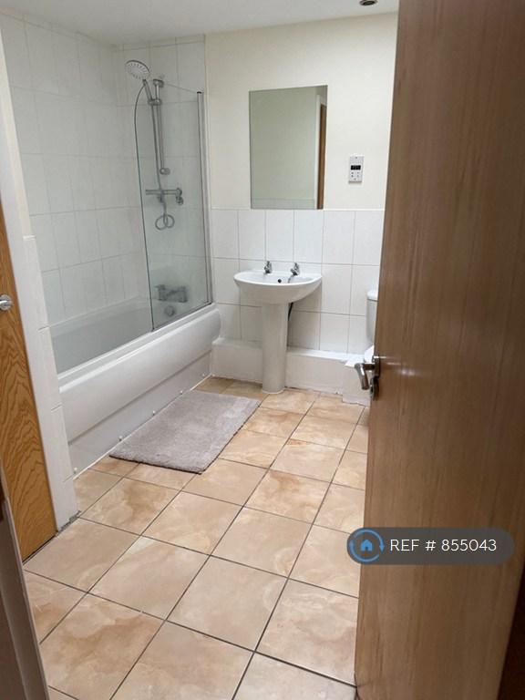 Main Bathroom