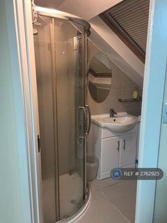 1 bedroom in a house share to rent, Llanover Road, Wembley, HA9