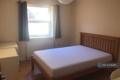 undefined, Southsea Road, Kingston Upon Thames, KT1