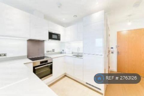 2 bedroom flat to rent, Oculus House, Barking, IG11