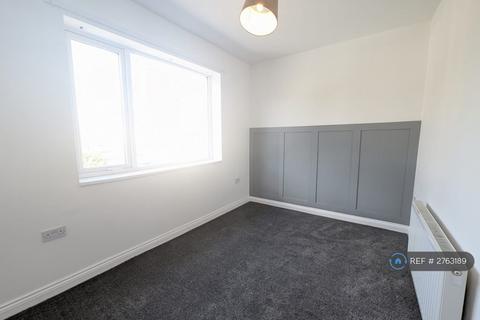 2 bedroom flat to rent, Bowman Street, Darlington, DL3
