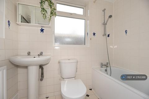 1 bedroom flat to rent, Tankerville Road, London, SW16
