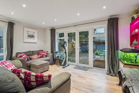 3 bedroom terraced house for sale, Gosforth Lane, South Oxhey, Watford, WD19