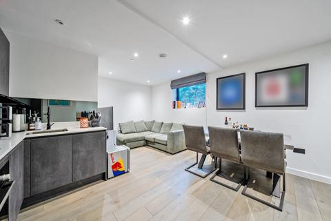 undefined, Rosemount Avenue, Surrey KT14