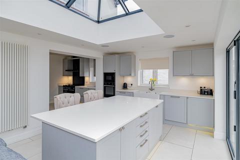 4 bedroom detached house for sale, 64 Kenwood Drive, Shrewsbury, SY3 8SY