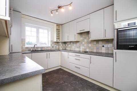 2 bedroom flat to rent, Newington Drive, North Shields