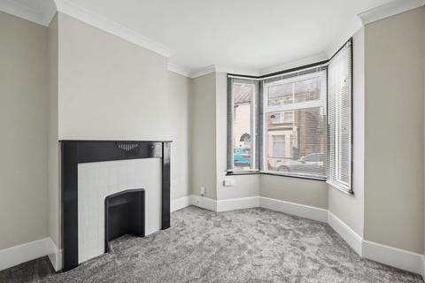 3 bedroom terraced house for sale, Livingstone Road, Gillingham,